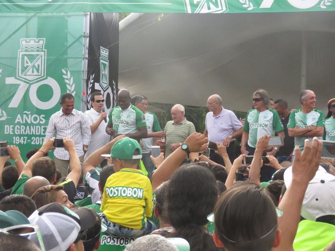 FOTOS: Nacional festejó sus 70 de años de existencia junto a la hinchada 12 nacional 70 a%C3%B1os 81