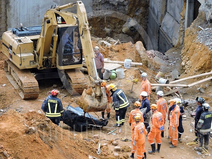 Obreros muertos en La Estrella.
