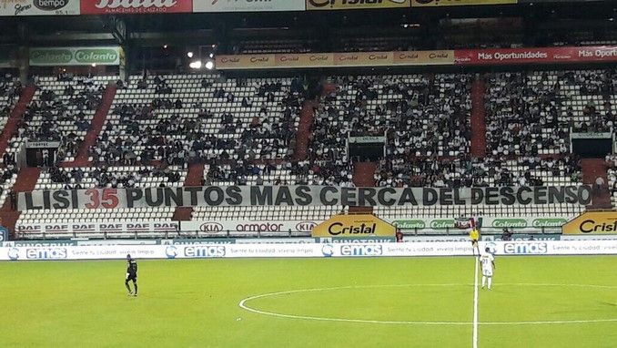 VIDEO: Enfrentamientos en el estadio Palogrande tras empate de Once Caldas 1 once_caldas_hinchas