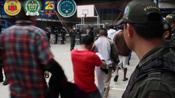 Mega operativo en 10 cárceles del país deja 201 personas identificadas como presuntas extorsionistas