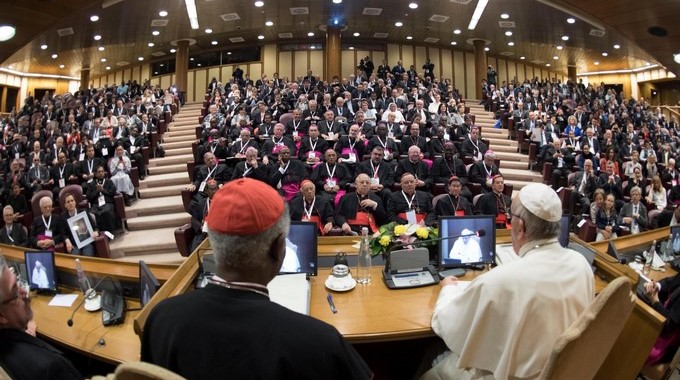 El Papa autoriza también los matrimonios celebrados por los “lefrevbianos”