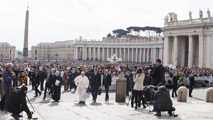 El papa Francisco pide que la tecnología ayude a la inclusión