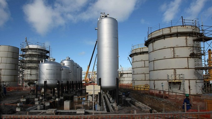 Vista de la planta de la refineria de petróleo de la petrolera Petrobras. EFE/Archivo