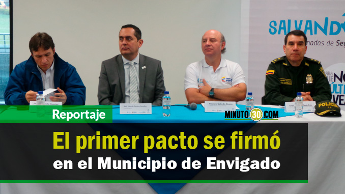 Firma pacto por la Seguridad Vial en Envigado. Foto /Minuto30Firma pacto por la Seguridad Vial en Envigado. Foto /Minuto30
