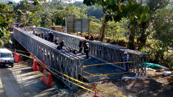 Termina la instalación del puente metálico en la vía Mocoa – Pitalito