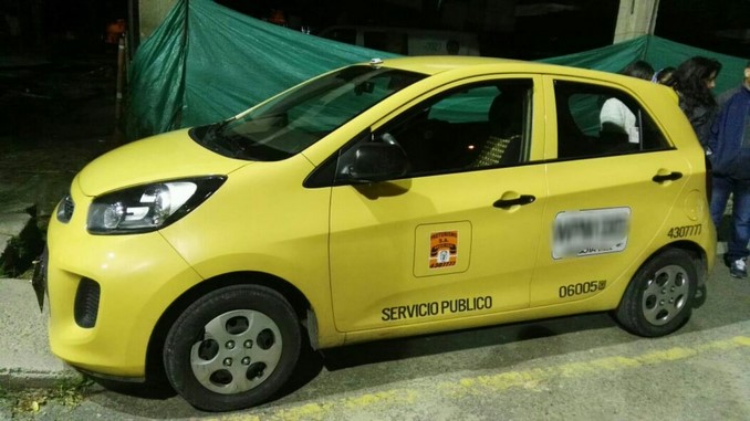 Taxi inmovilizado en Usaquén.