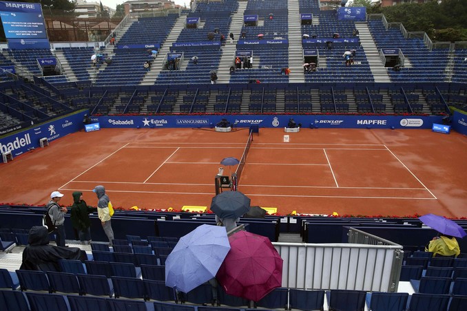 Murray avanza a octavos por abandono de Tomic 2 tenis de campo lluvia 1