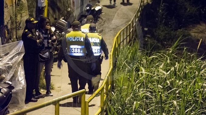 Mujer y sus dos hijos asesinados en el barrio El Pesebre.