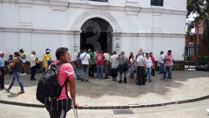 VIDEO Y FOTOS: Víctimas se tomaron La Veracruz para exigir el cumplimiento de sus derechos 1 Víctimas se tomaron La Veracruz.