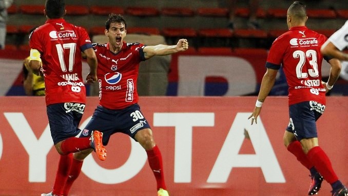 "Hay que mantener el cero en el arco", Viola 1 viola_dim_medellin_melgar