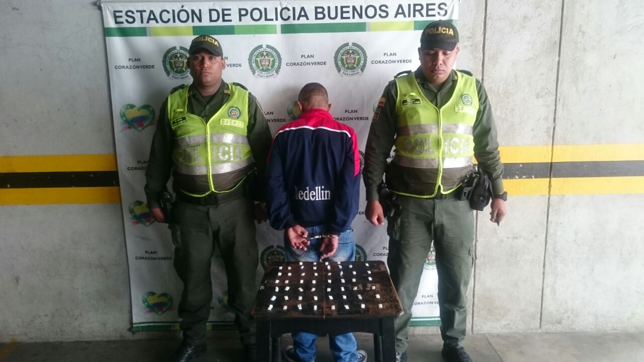 Fotos: Capturados con droga y celulares robados en Buenos Aires 4 2 CASO