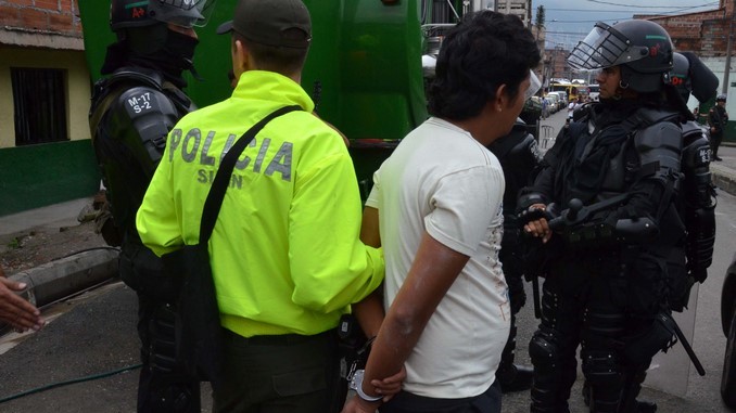 FOTOS: Allanadas varias plazas de vicio en Medellín, Bello e Itagüí 7 Allanamiento_3