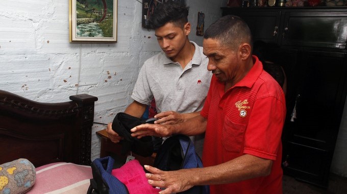 Colombianos que sufren la enfermedad de Huntington recibirán afecto y ánimos del papa en Roma