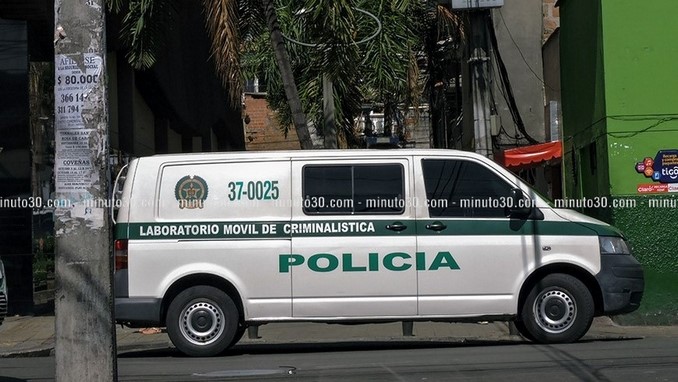 Neutralizado por la Policía sujeto que apuñaló a su pareja sentimental en el Centro de Medellín 1 Laboratorio móvil de criminalística