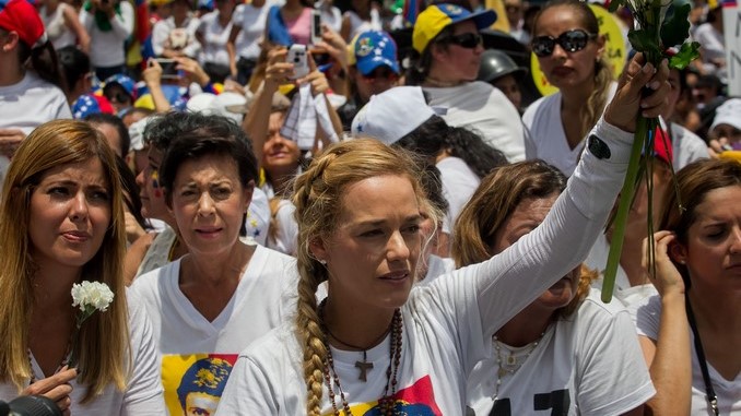 TINTORI ENTRA A CÁRCEL DONDE ESTÁ LEOPOLDO LÓPEZ TRAS UN MES SIN VISITAS
