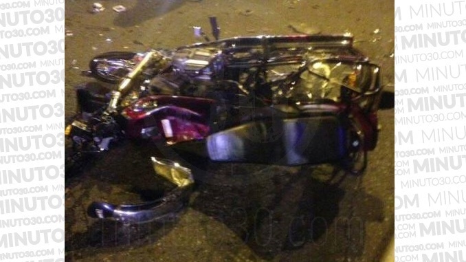 Accidente de motociclistas.