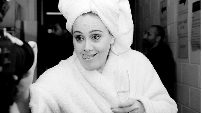 Adele/ Tomada de Instagram: @adele