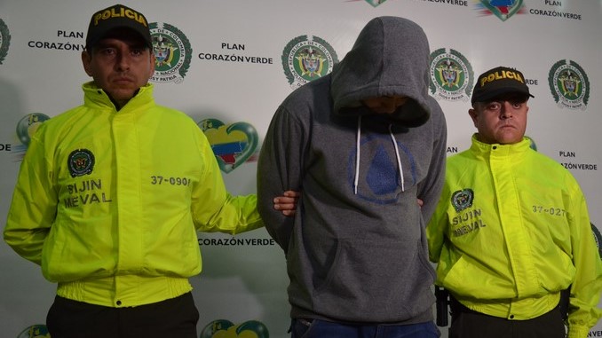 VIDEO Y FOTOS: Desde el aire también presionaron la entrega de alias 'Flechas' 4 Entrega de alias 'Flechas'.