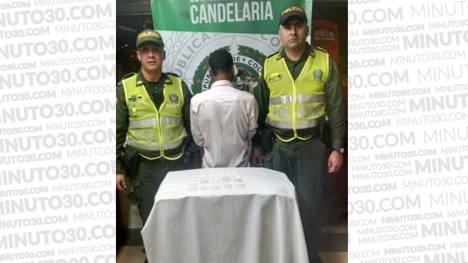 Presuntos expendedores de droga capturados en el centro.