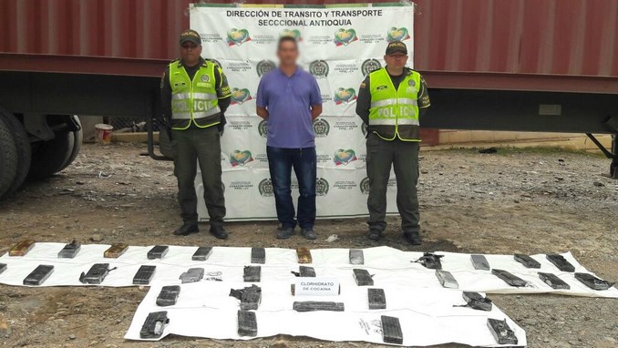 Cocaína encaletada en un tractocamión.