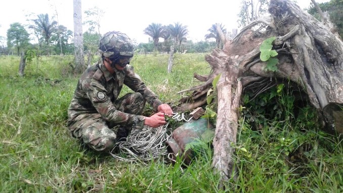 Ejército destruyó un artefacto explosivo ubicado en un eje vial de Fortul