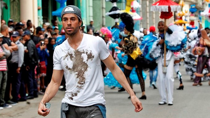 El cantante español Enrique Iglesias en la filmación de un videoclip en La Habana (Cuba), el pasado mes de enero. EFE/Archivo