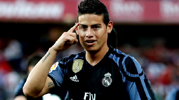 VÍDEO. Hinchas del Real Madrid ovacionan a James durante celebración de la Champions