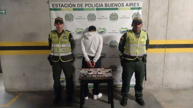 FOTO: Presunto 'jíbaro' fue capturado por la Policía en el barrio Loreto 1 Presunto 'Jíbaro' capturado en Loreto.