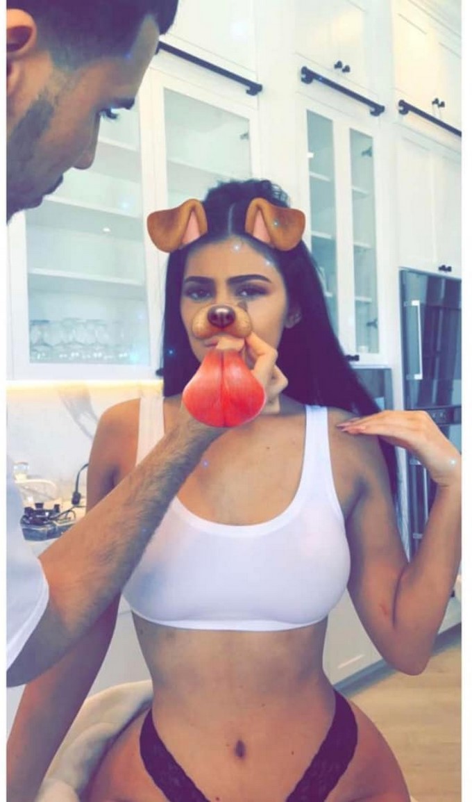 La foto que Kylie Jenner eliminó/ Tomada de Instagram: @kyliejenner