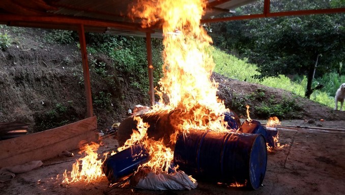 Ejército destruyó dos laboratorios para procesar pasta base de coca en el Cauca