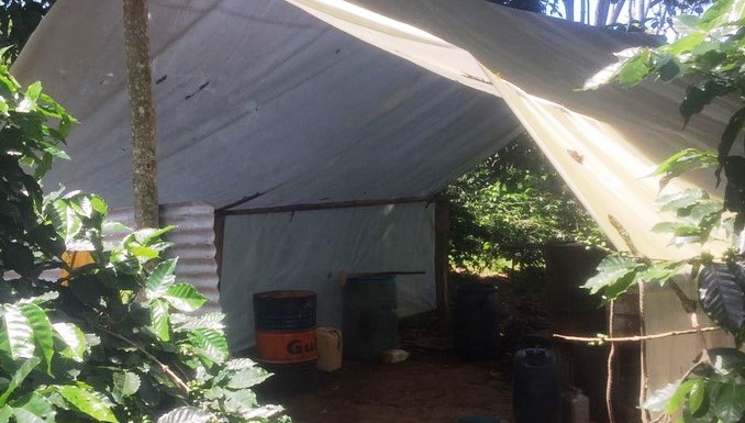 Hallan laboratorio para procesar pasta base de coca en vereda del Meta