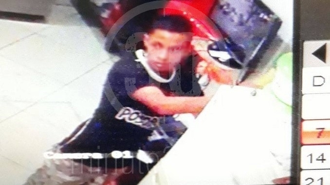 Ladrón en local de Boston.