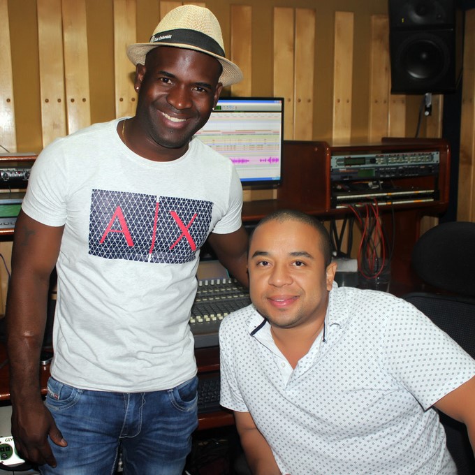 Lucas Lozano emprende su carrera musical tras hacerse viral su talento con una presentación en el Transmilenio de Bogotá/ Cortesía AG Producciones