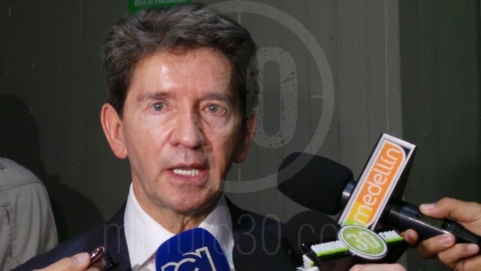 VIDEO: Para Luis Pérez, Nacional es "el símbolo internacional más importante que tenemos" 1 luis_perez_escudo_oro