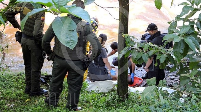 Por establecer quedaron las causas de la muerte de un hombre, cuyo cadáver fue encontrado en el cauce de la quebrada Santa Elena, en el oriente de Medellín.