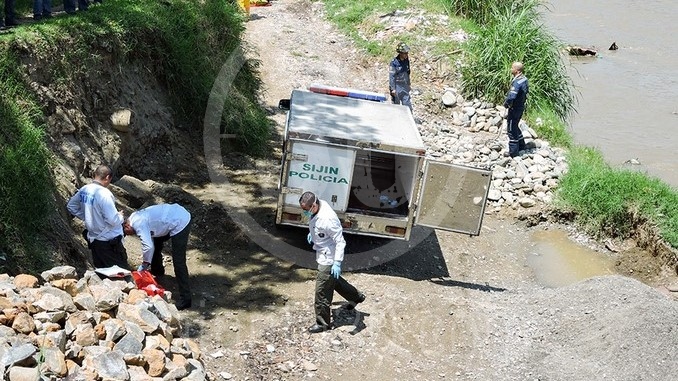 Pierna encontrada en el río Medellín.
