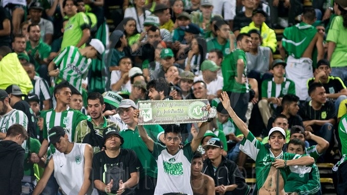 FOTOS: La fiesta en las tribunas de la hinchada Verdolaga 3 recopa nacional chapecoense 42