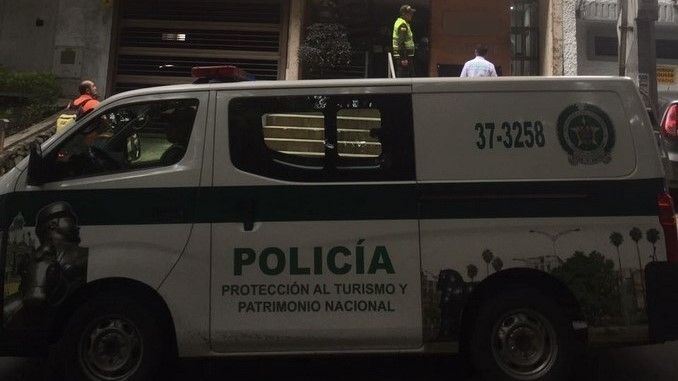 FOTOS: Sellan edificio de apartamento en el que prestaban hotelería informal en El Poblado 1 Restaurantes y apartamentos sellados por la Policía.