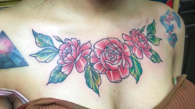 Quiso borrar su tatuaje con una crema casera, y el resultado fue terrible