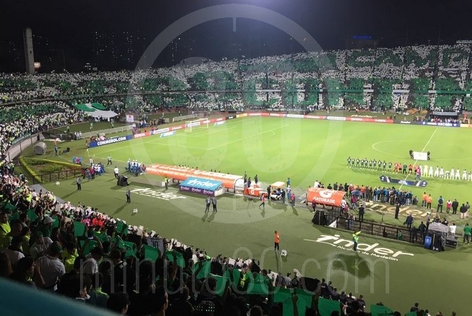 FOTOS: La fiesta en las tribunas de la hinchada Verdolaga 6 tifo recopa 2
