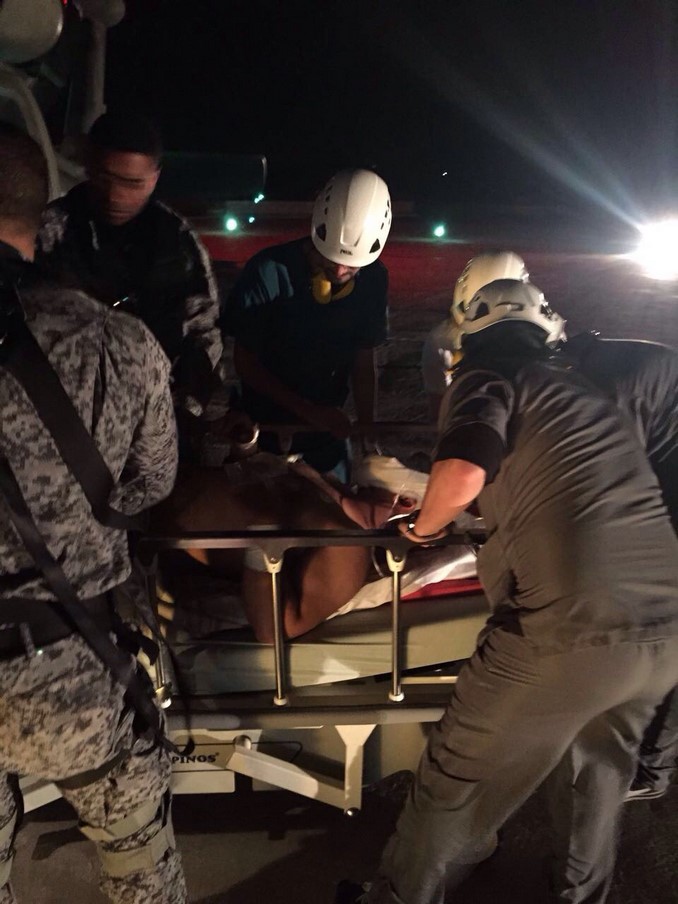 Trasladan a policía y a un civil que resultaron heridos por un explosivo en Zaragoza