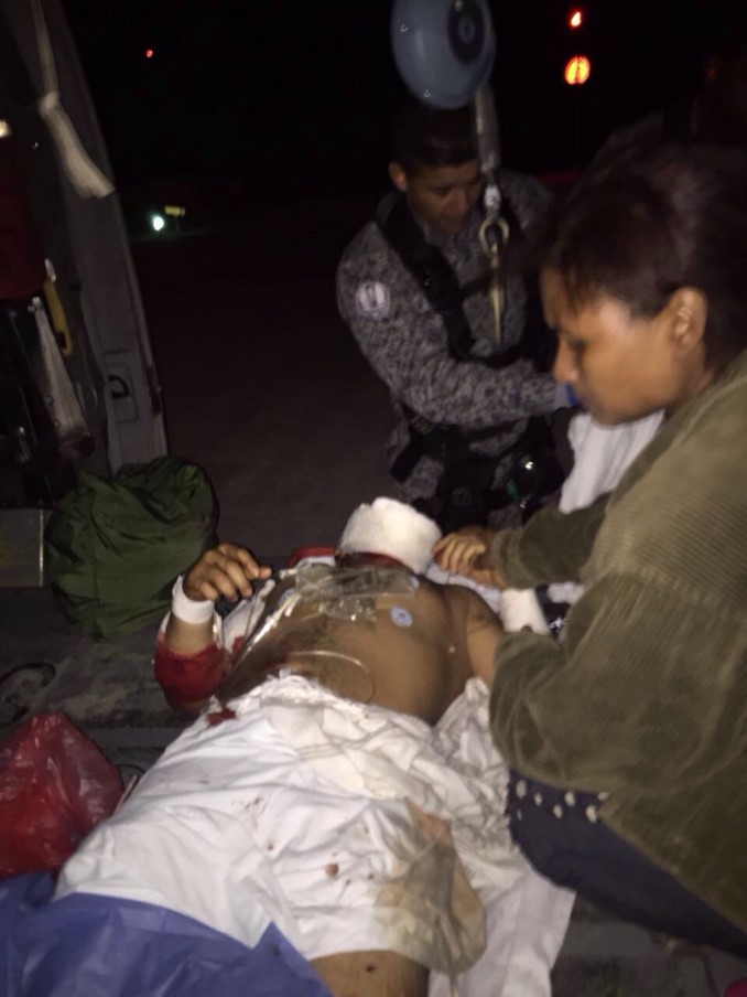 Trasladan a policía y a un civil que resultaron heridos por un explosivo en Zaragoza