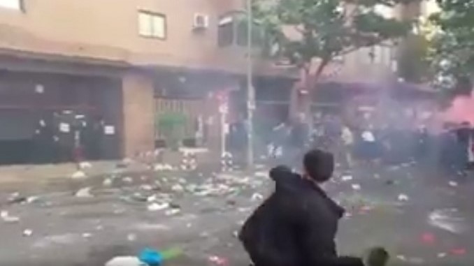 VIDEO: Impactante ataque a la Policía en el derbi de Madrid por Champions
