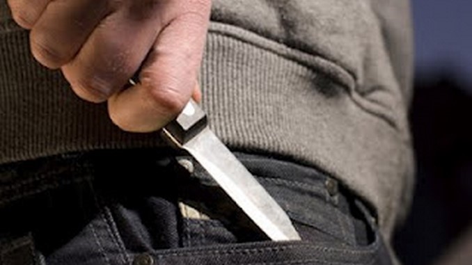 Los cogieron después de robar un celular en el barrio Colón 1 Arma_Blanca1