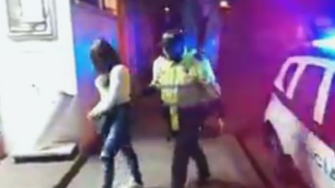 Capturada_cosquilleo_bares