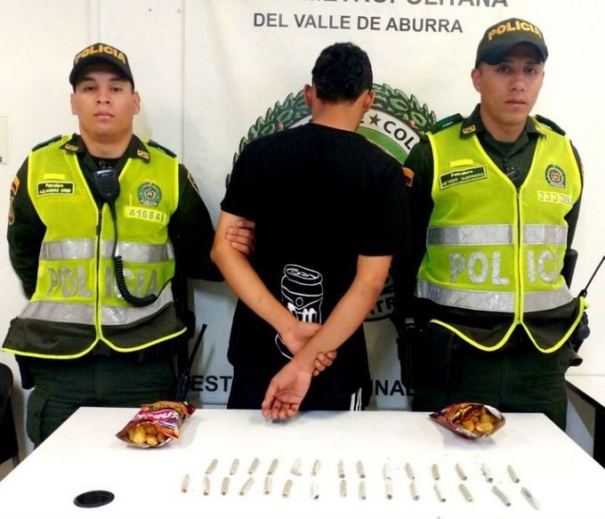 Lo capturaron con droga dentro de paquetes de chitos 3 Capturado en Terminal del Norte