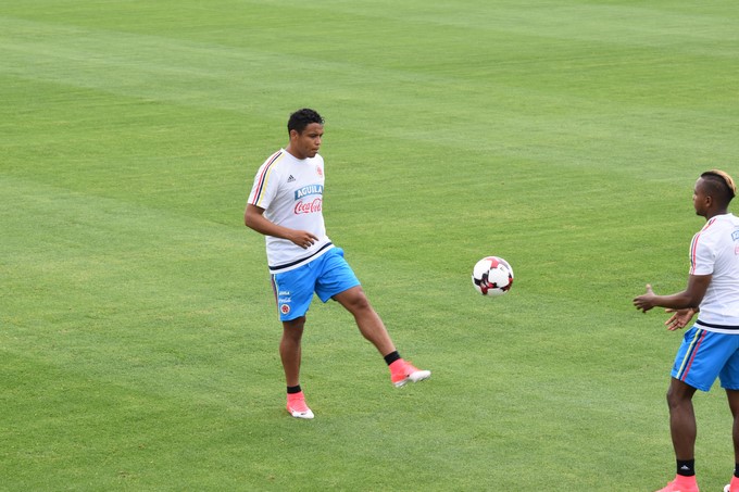 VÍDEO Y FOTOS. Selección Colombia completa el cuarto día de entrenamientos en España 4 Entrenamiento Selecci%C3%B3n Colombia 1