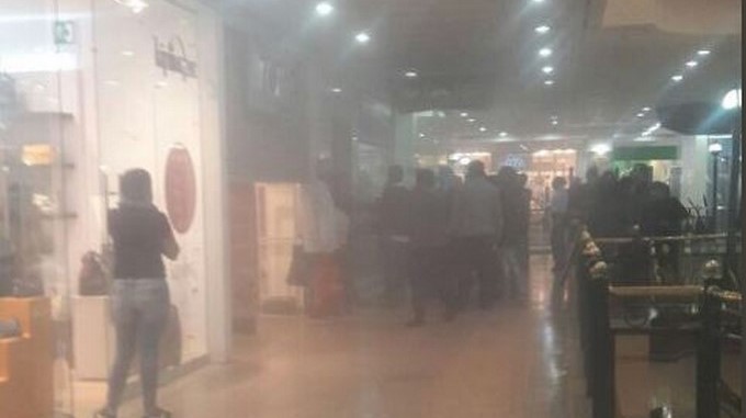 ¡ATENCIÓN! Evacúan centro comercial en Bogotá por explosión en su interior