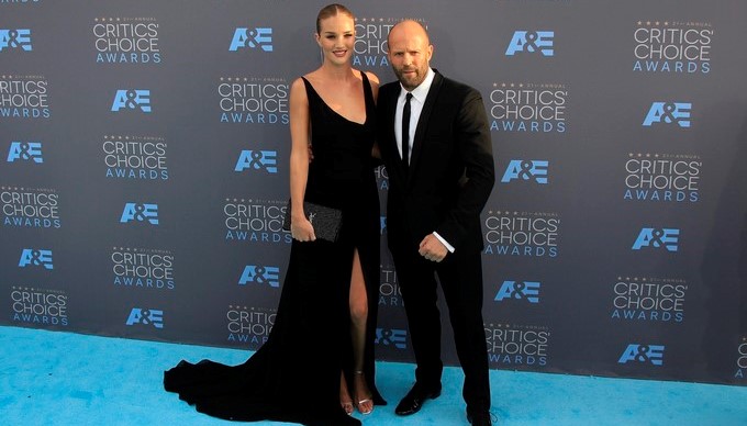 El actor Jason Statham y la modelo Rosie Huntington-Whiteley. EFEArchivo