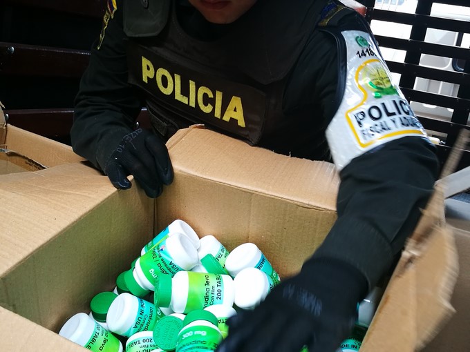 Decomisan medicamentos de contrabando para tratamiento de SIDA 4 Medicamentos VIH1